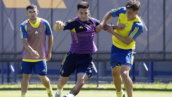Velasco volvió a entrenar a la par del grupo. 