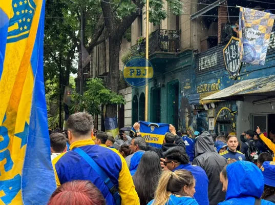 La remera especial para "La María", la mamá de Juan Román Riquelme.