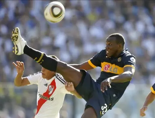 Bonilla jugó muy poco tiempo en Boca. (Archivo)