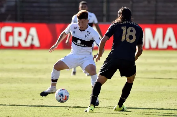 Gastón Gerzel, durante su etapa en Platense. (Platense oficial)