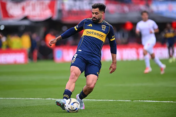 Milton Giménez, con chances de ir al banco en el Boca-Tigre. (Getty)