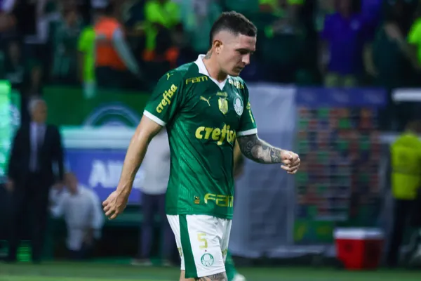 Gago quiere a Aníbal Moreno sí o sí. (IMAGO)