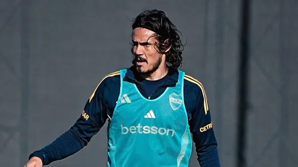 Cavani trabaja para volver a jugar en Boca. (Boca Oficial)