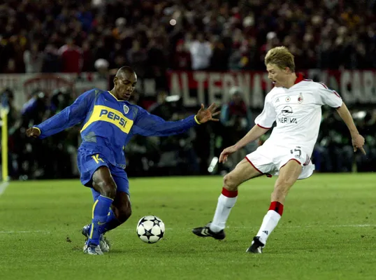 Luis Amaranto Perea, uno de los campeones del mundo ante el Milan en 2003.