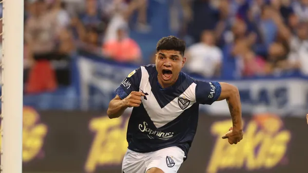 Claudio Aquino fue contactado por Riquelme para lograr su arribo a Boca. (Imago)