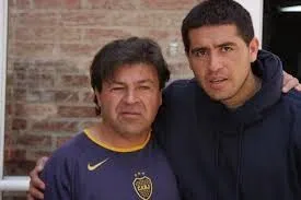 Jorge Rodríguez, junto a Riquelme(