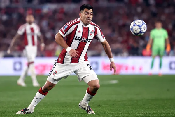 Acuña jugaría contra Boca. 
