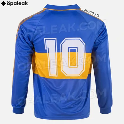 Con la 10 en la espalda: el dorso de la camiseta.