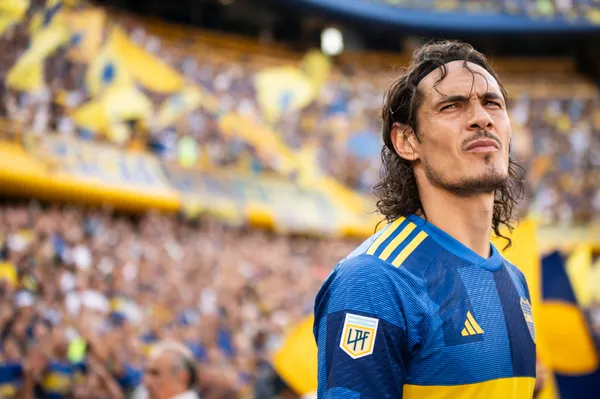 Cavani y La Bombonera de fondo: una imagen que hace no mucho era solo un sueño