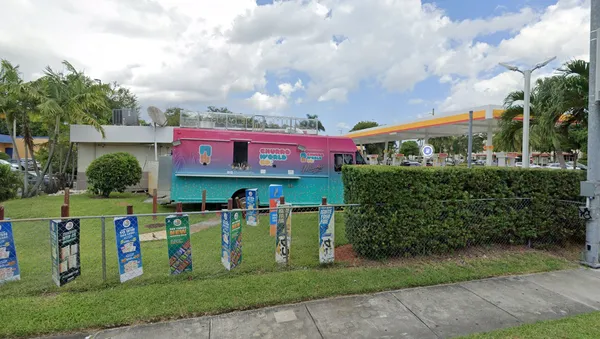 El Burrito Martínez tiene food trucks de churrerías en varios puntos de Miami. (Google Maps)
