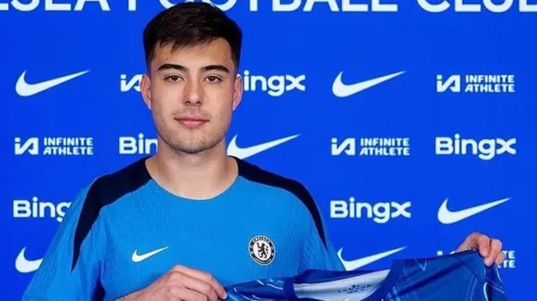Aaron Anselmino es nuevo jugador del Chelsea