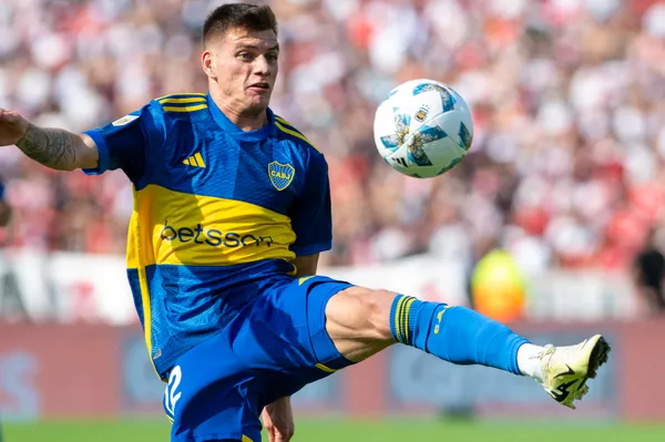 Kevin Zenón en Boca (Imago)