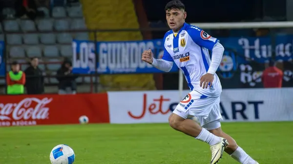 Molas salió campeón en el ascenso chileno con U. de Concepción. (Instagram)