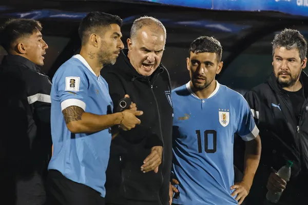 Marcelo Bielsa y Luis Suárez en la Selección de Uruguay (Getty Images)
