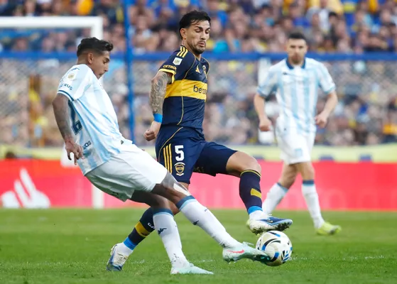 Boca recibe a Racing en La Bombonera este domingo. (Getty Images)