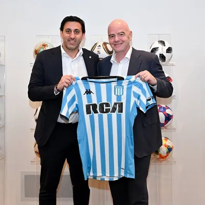 Diego Milito, candidato a presidente de Racing. 