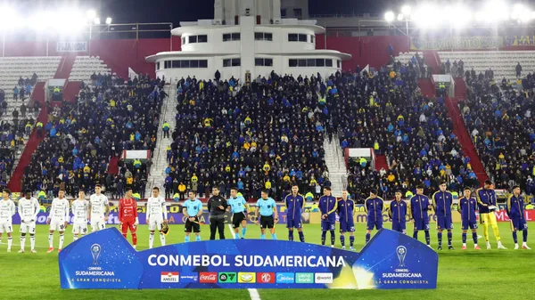 Boca sacó del medio en ambos tiempos contra Recoleta por orden de Piero Maza. (Getty)