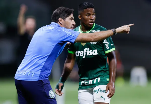 Abel Ferreira junto a Endrick (Getty Images)