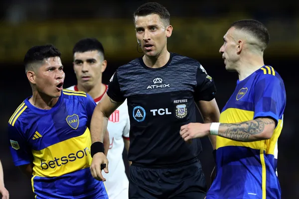 Zunino en el primer partido que dirigió a Boca en 2023. (Getty Images)