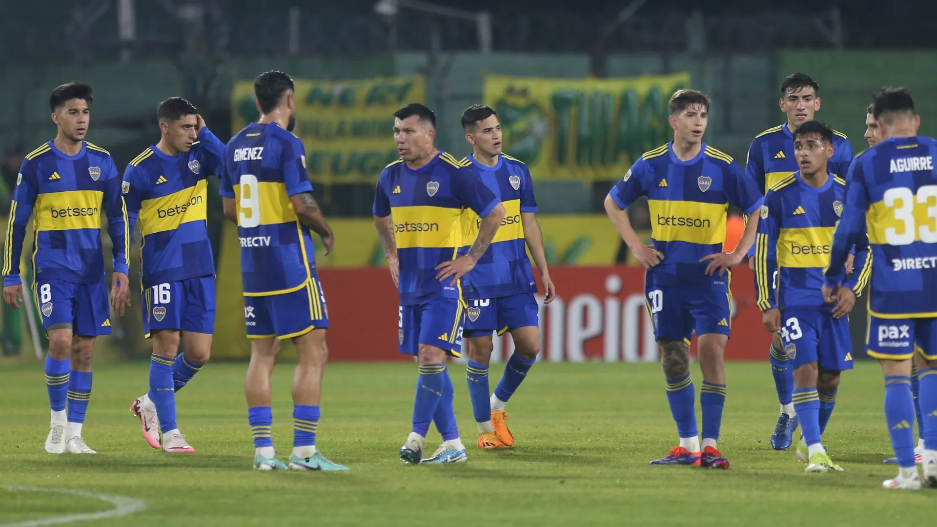 Sigue Borrado: Gary Medel llegó para ser titular en Boca pero Gago lo dejó afuera contra Riestra