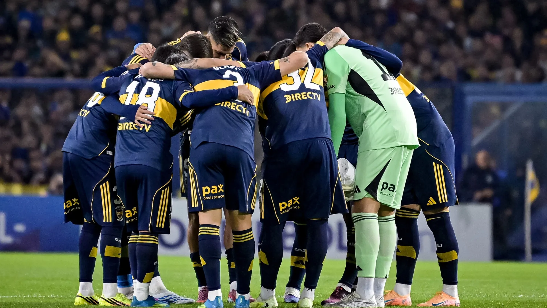 La 10 de Boca quedó vacante tras la salida de Cavani y los hinchas pidieron que se la den a otra figura: "La merece"