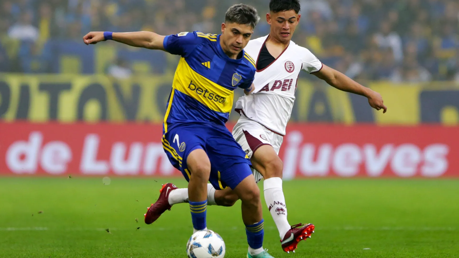 Juega Boca: formaciones, horario y cómo ver el partido vs. Lanús