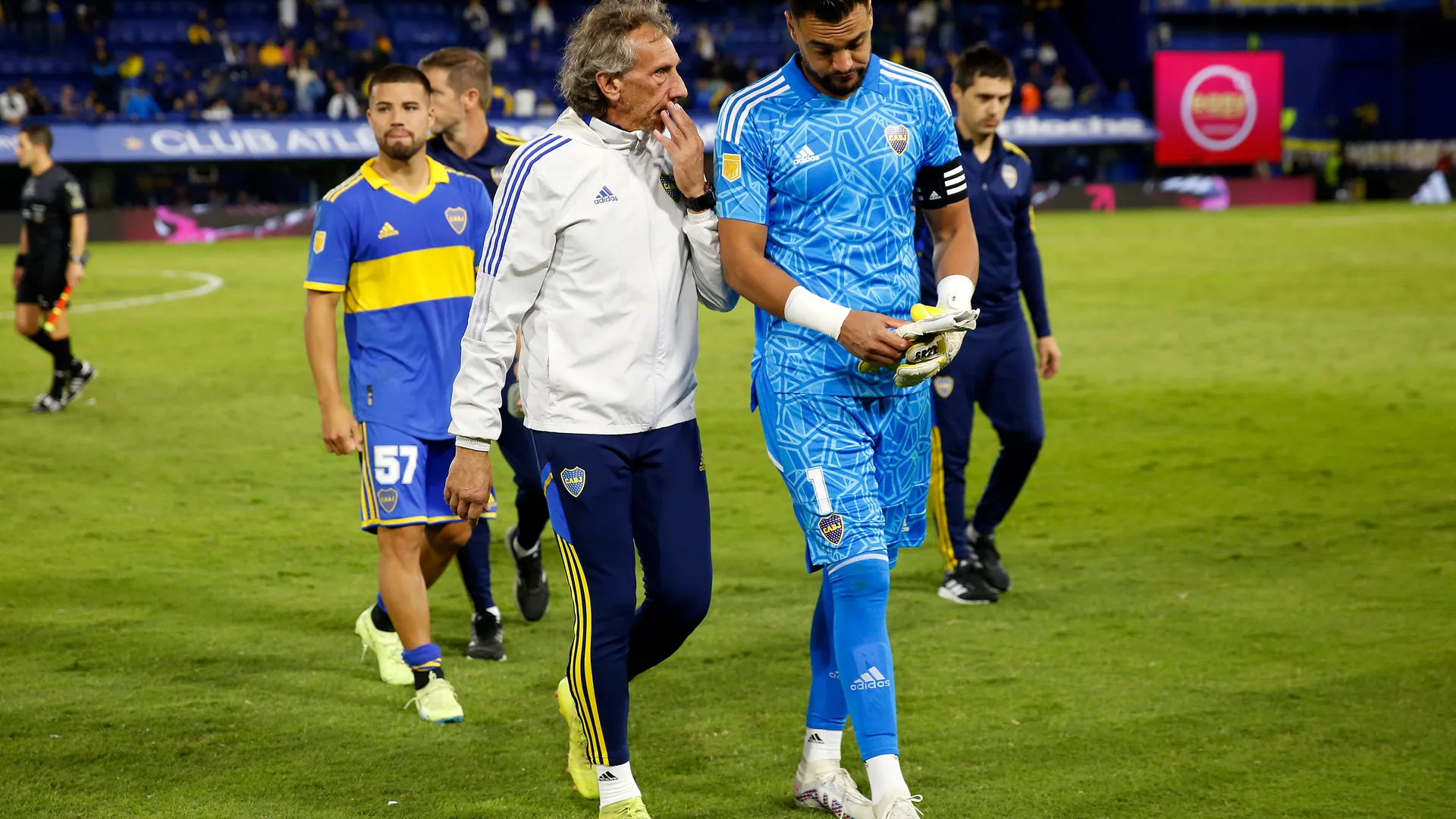 Fernando Gayoso junto a Sergio Romero en Boca