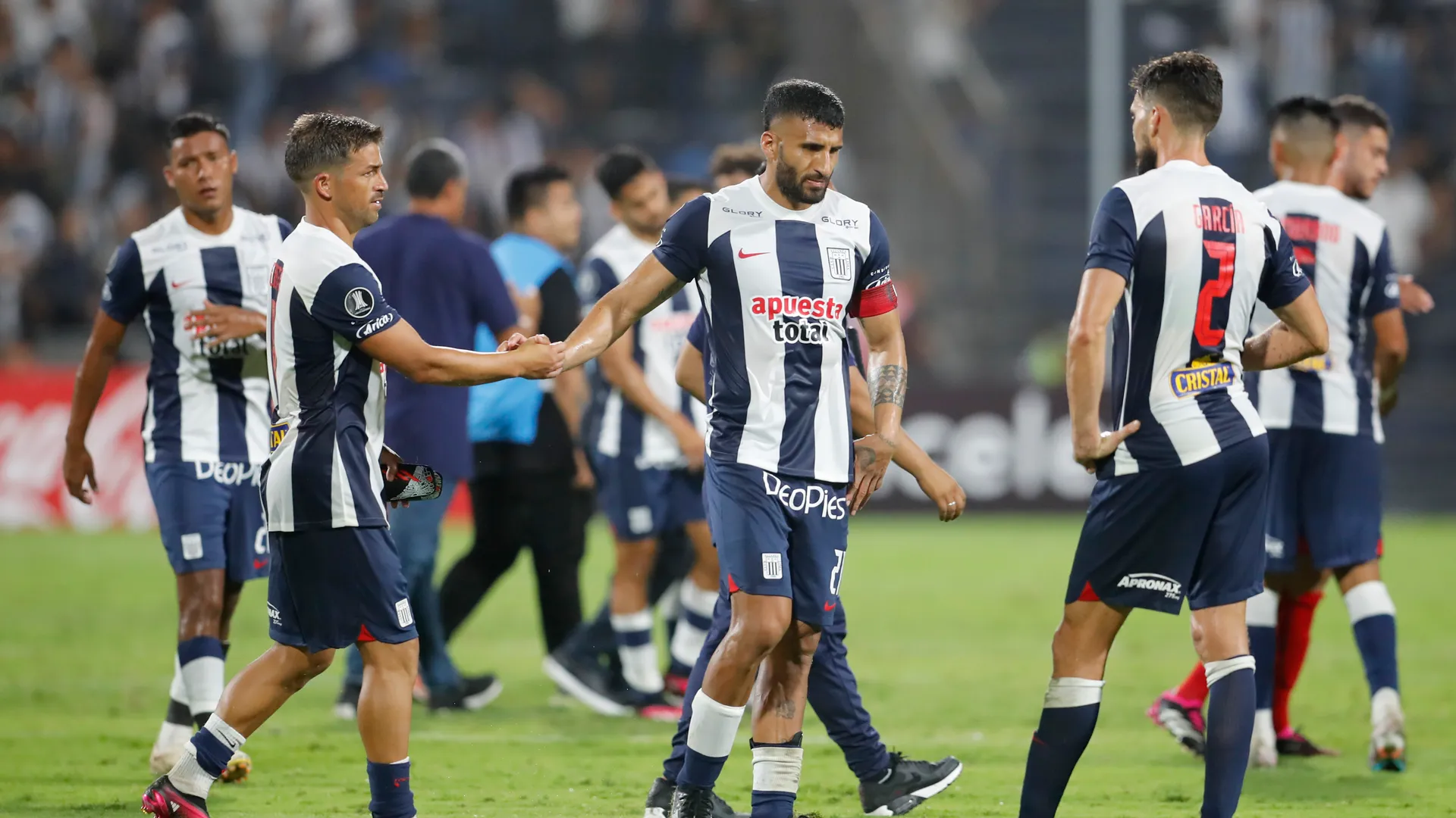 Alianza Lima perdió por el torneo local