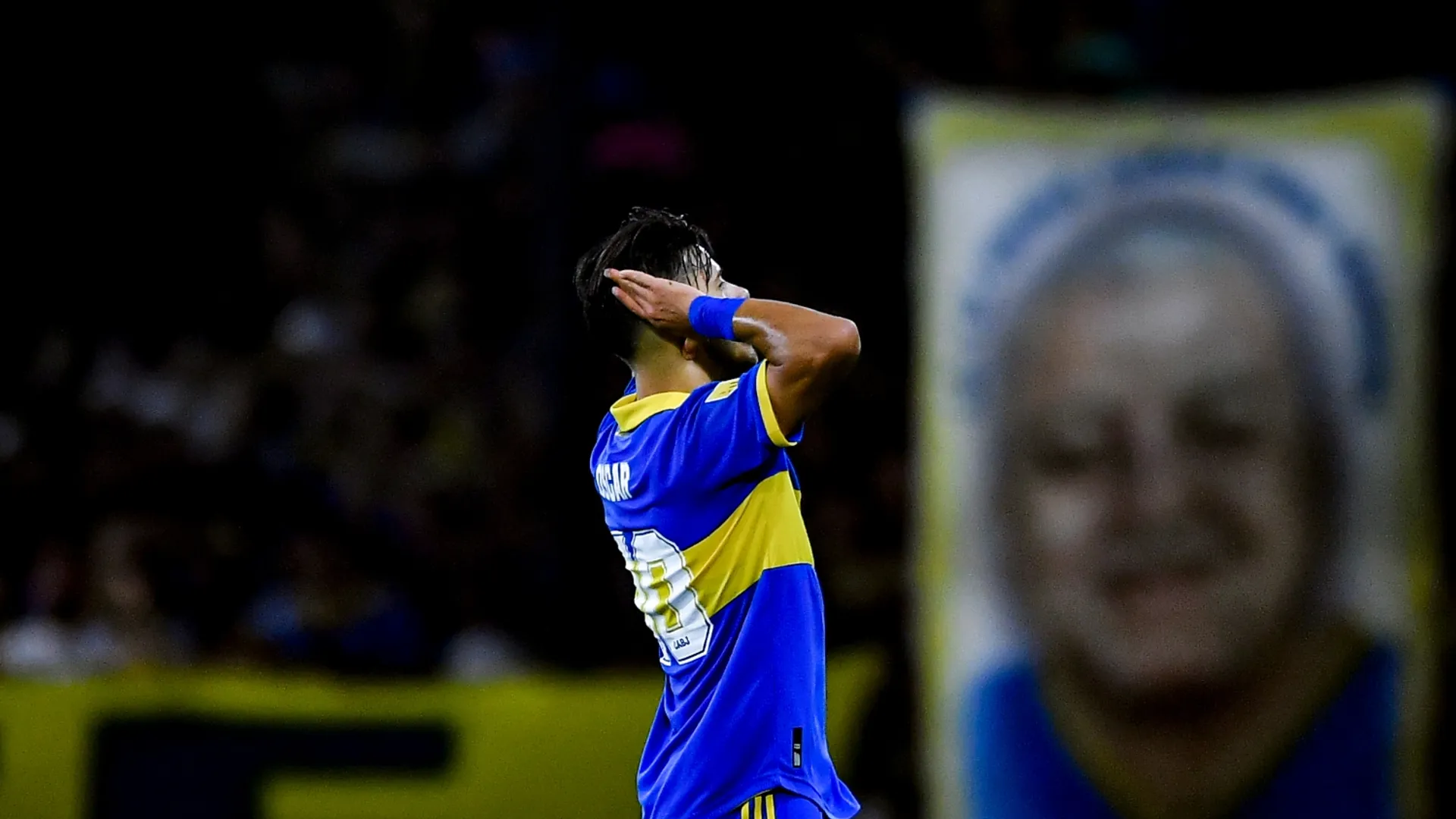 Romero explicó por qué le dedicó el festejo a Riquelme: "Recibí un llamado..."