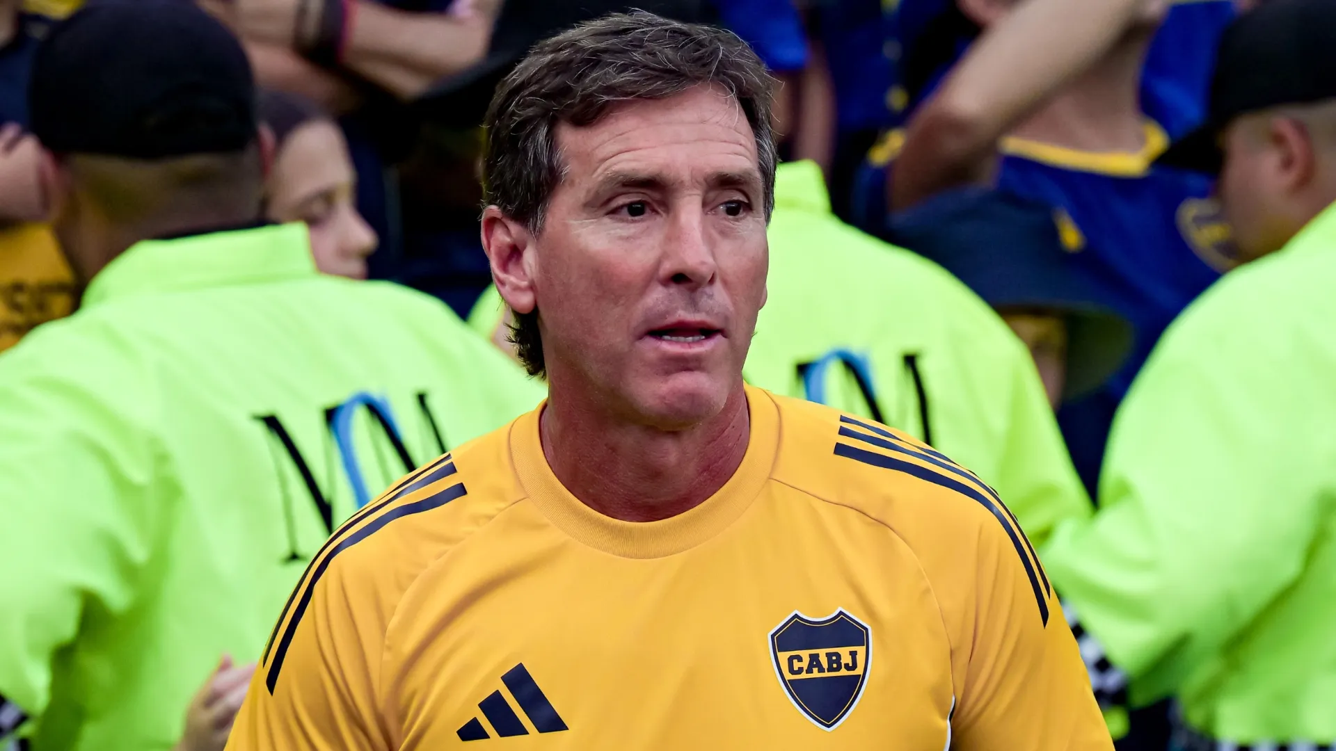 Alerta para Úbeda: Alan Velasco se hace estudios por una molestia en la rodilla tras el partido de Boca