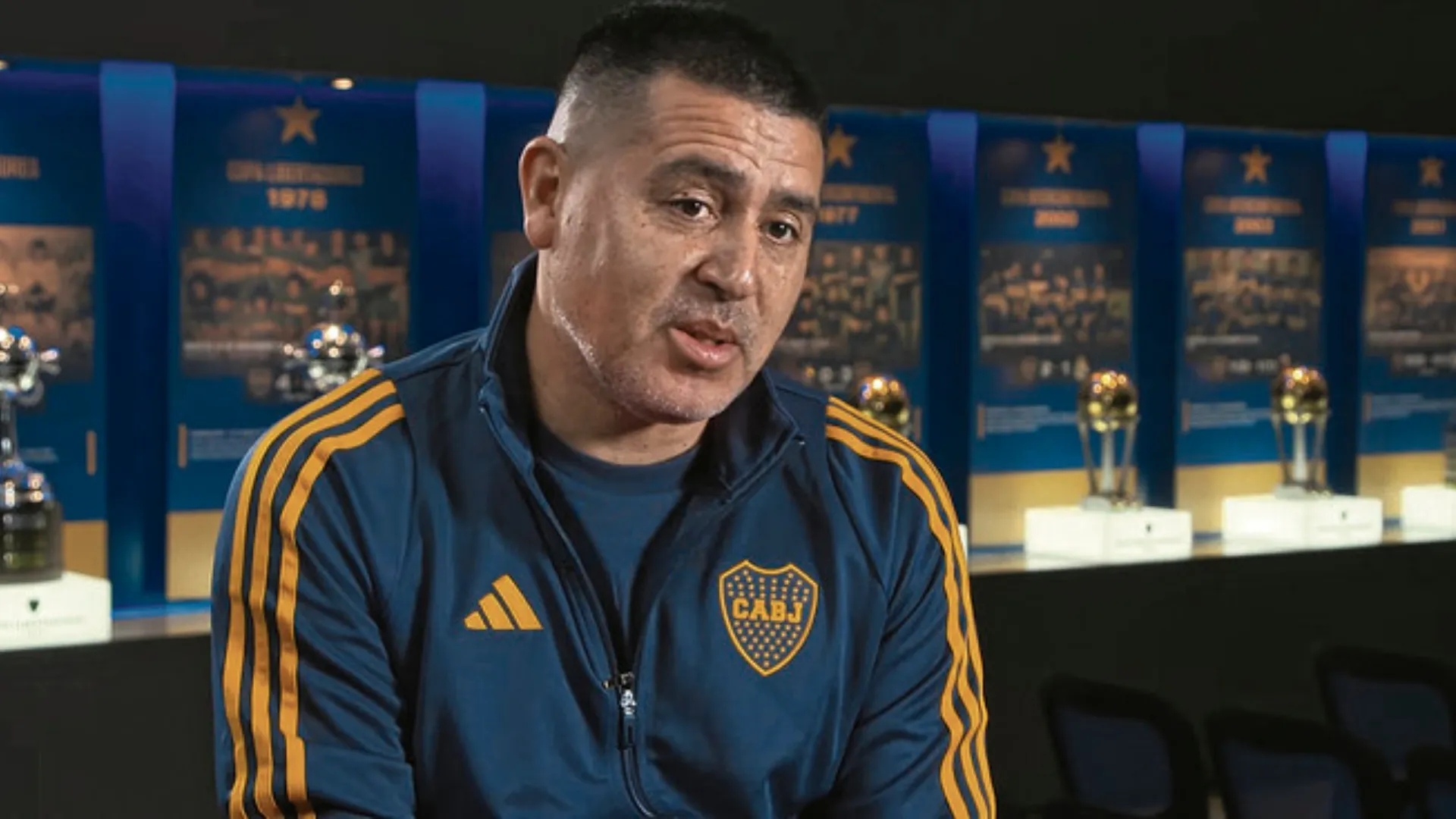 Riquelme quiere a Dybala y Villa para la segunda parte de la Copa Libertadores