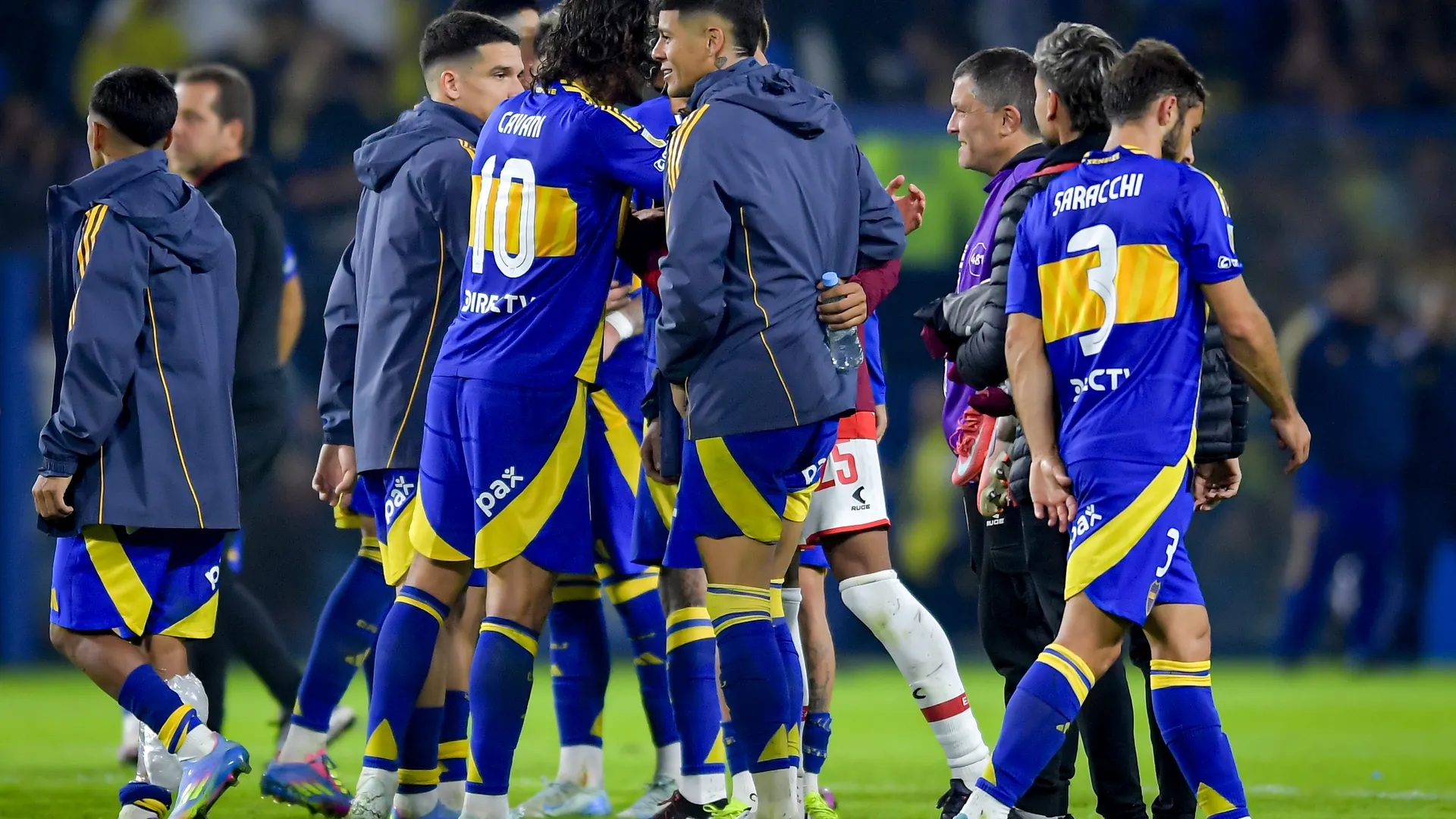 Cavani y Zenón no entrenaron a la par de sus compañeros