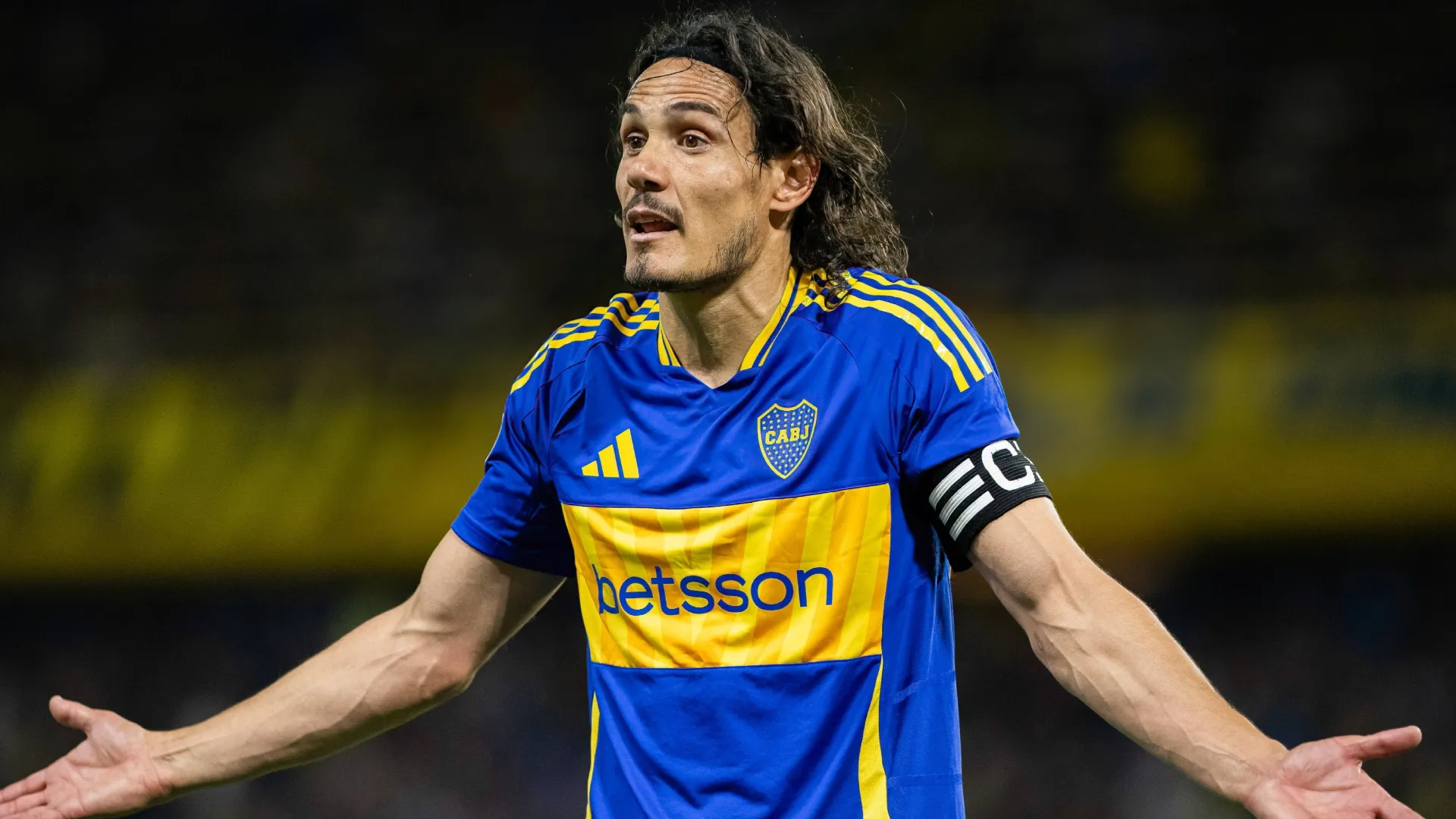 Dura baja: Edinson Cavani no jugará en Boca ante Independiente y ya se sabe el motivo