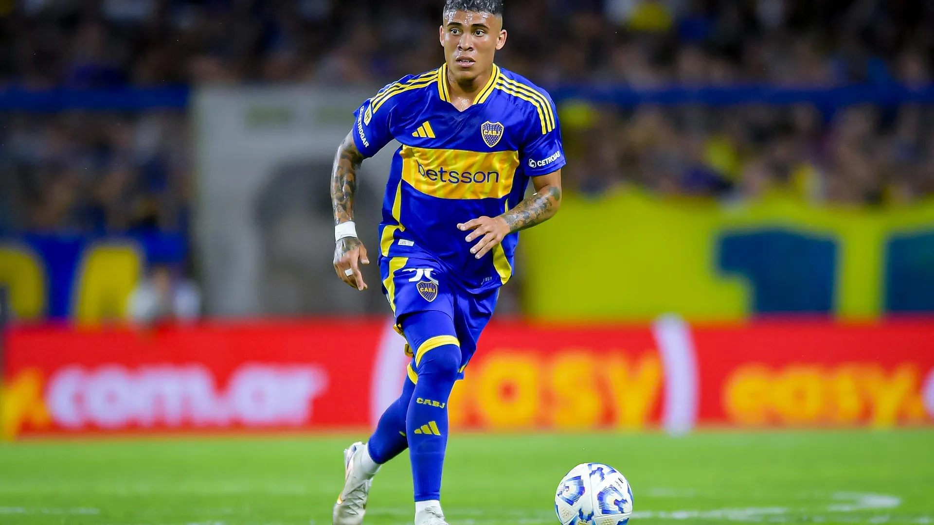 ¿Vuelve Ayrton Costa en Boca? No juega hace 2 meses pero para Russo es fundamental
