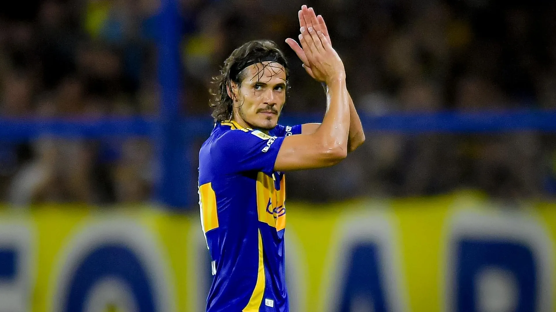 Edinson Cavani habló de la eliminación y de su gol errado: "Mil veces la vi"