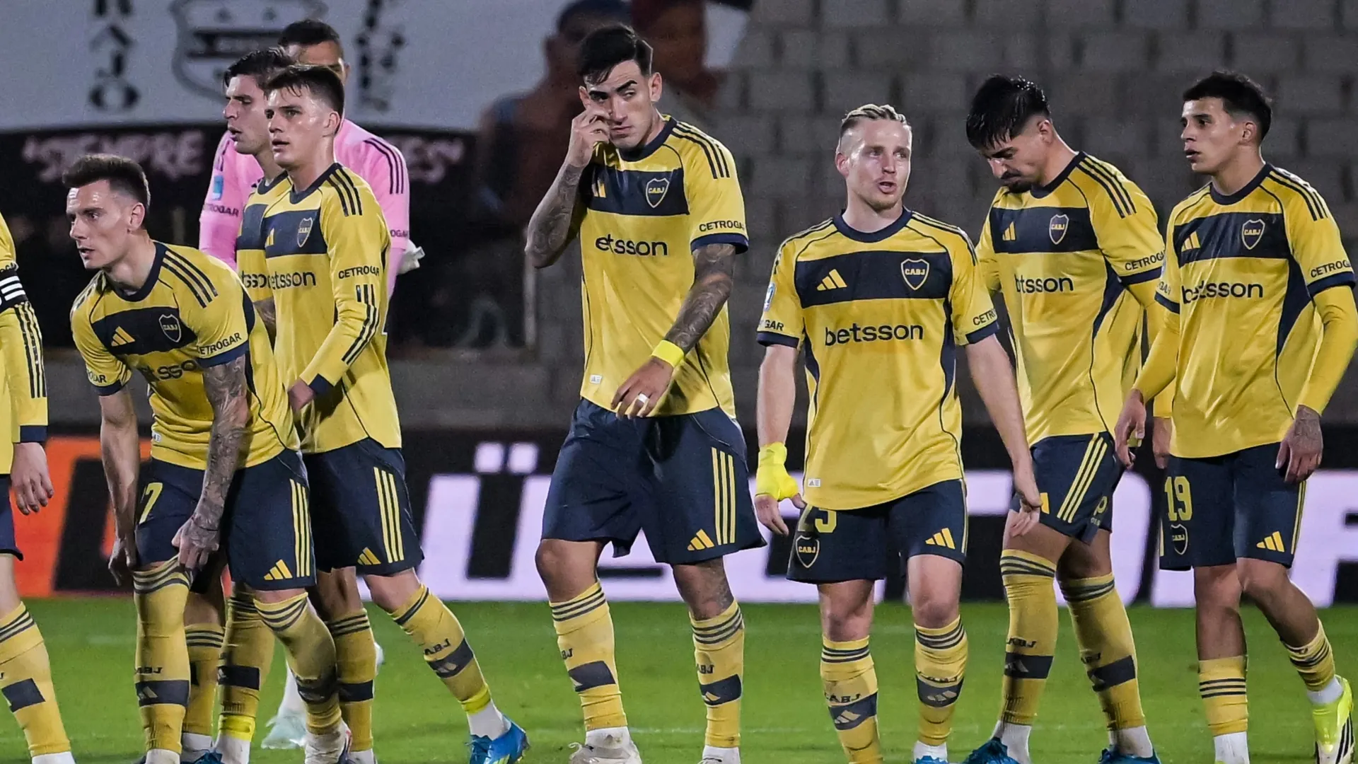 El jugador de Boca más criticado por los hinchas en la derrota ante Riestra: "Hizo todo mal"