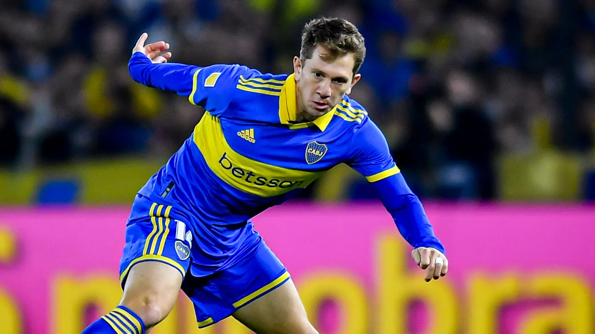 Esteban Rolón se fue libre de Boca, quedó sin equipo y ahora lo quiere Aldosivi