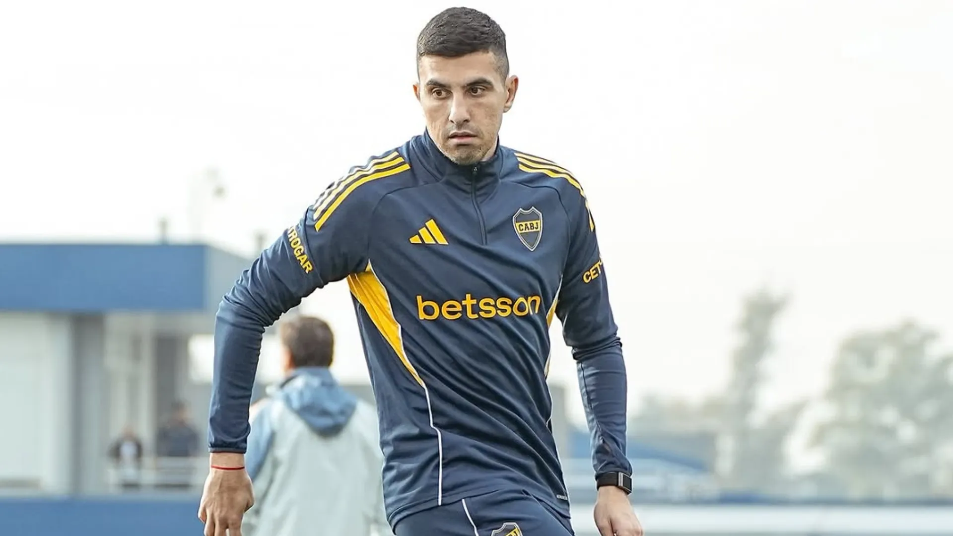 Alivio para Russo: Rodrigo Battaglia volvió a entrenar a la par en Boca