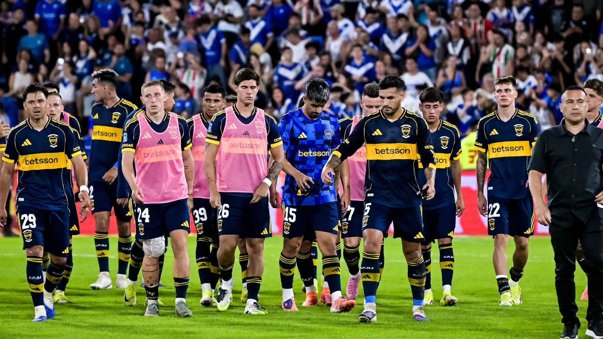 Los tres titulares de Boca que pueden perder su lugar tras la derrota ante Vélez