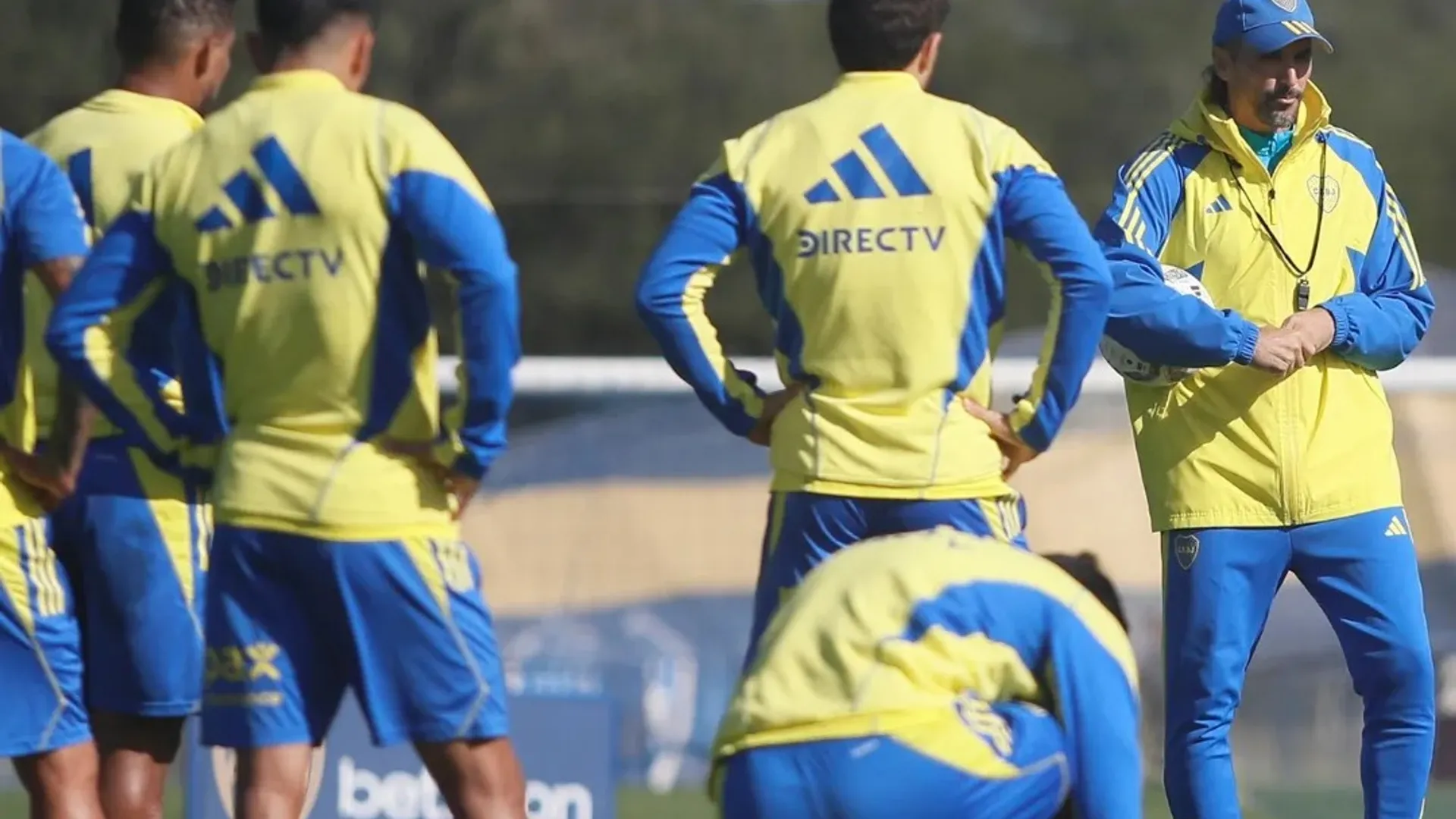 Diego Martínez durante el entrenamiento de Boca