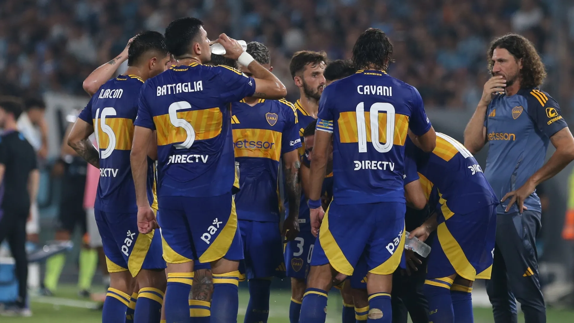 Las dos charlas internas que hubo en Boca tras la derrota frente a Racing