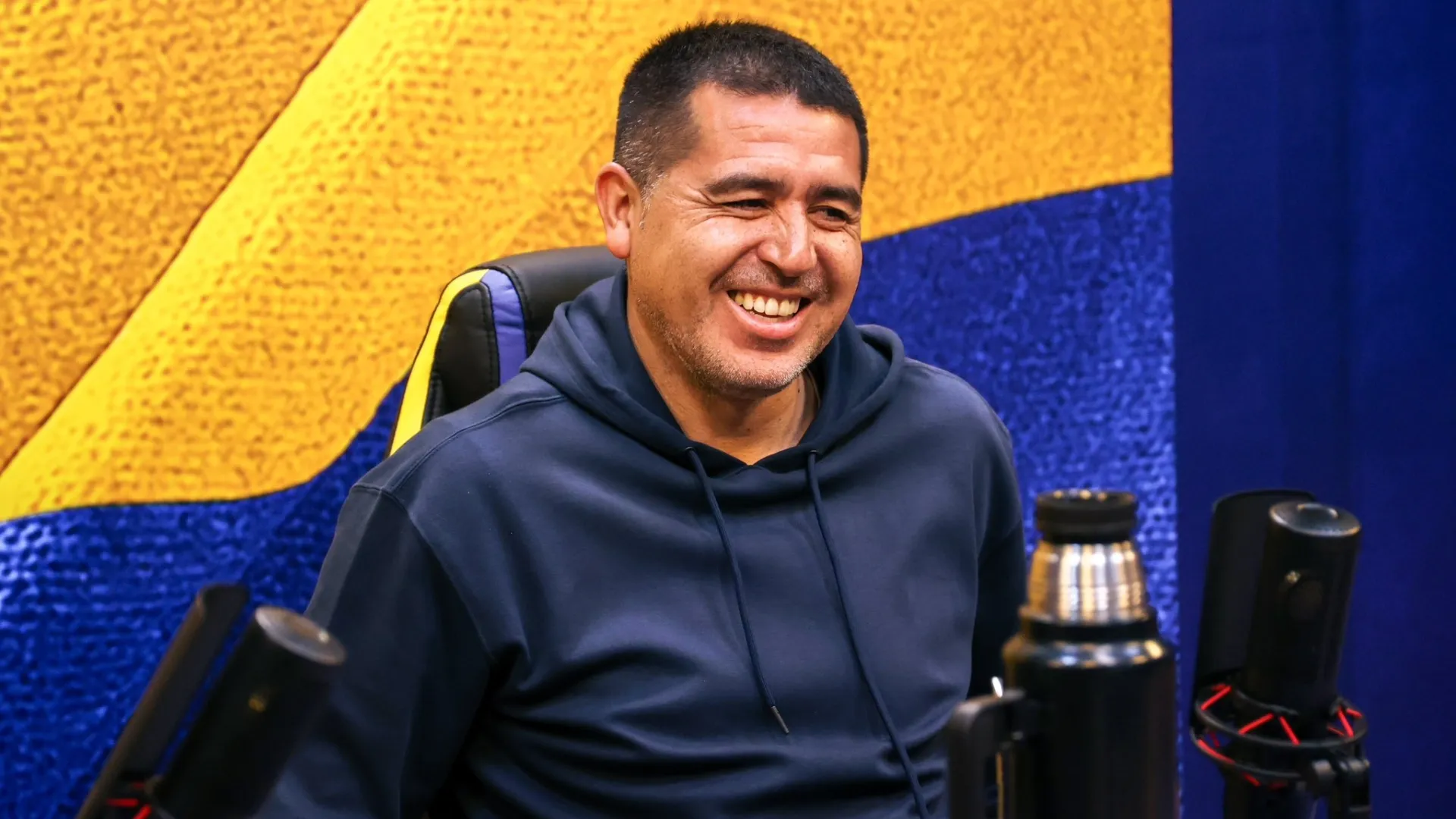 Jugó con Juan Román Riquelme en Boca y defendió su gestión: "Le pegan un montón"