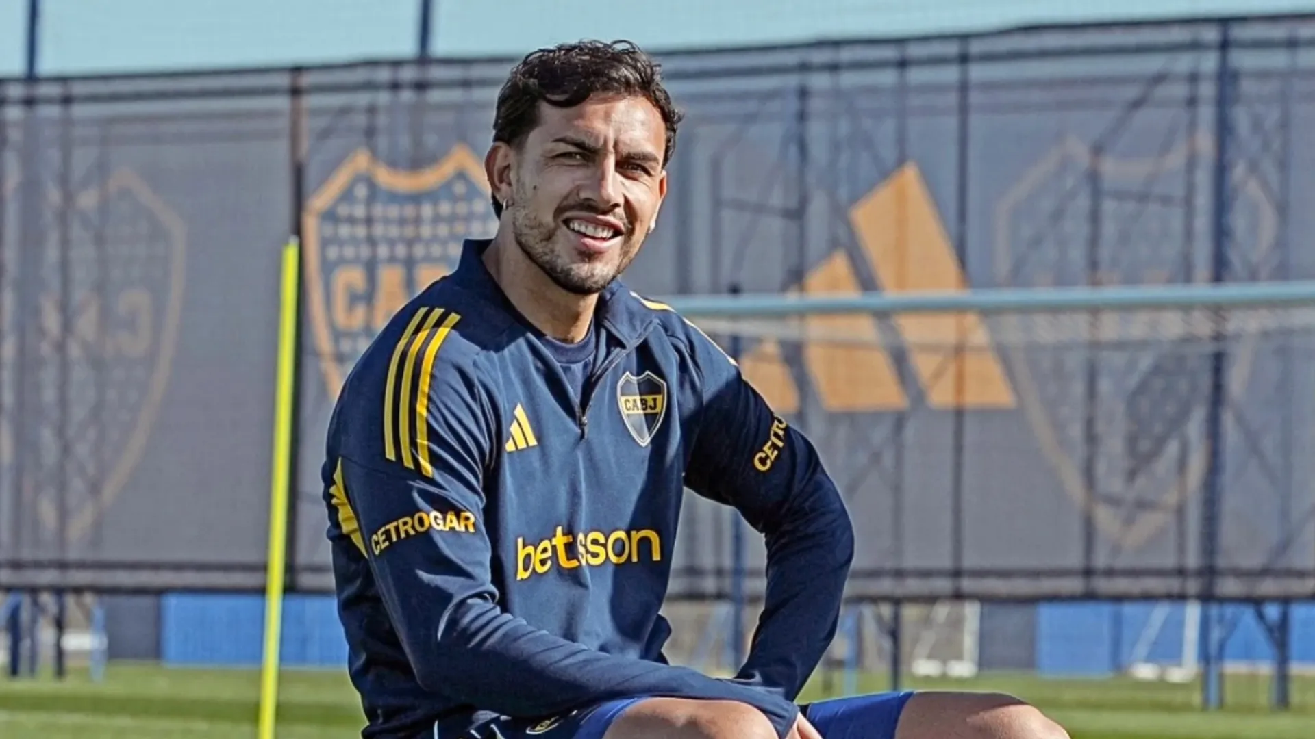 Claudio Borghi, exDT de Boca, rendido a los pies de Paredes: “Impone respeto”