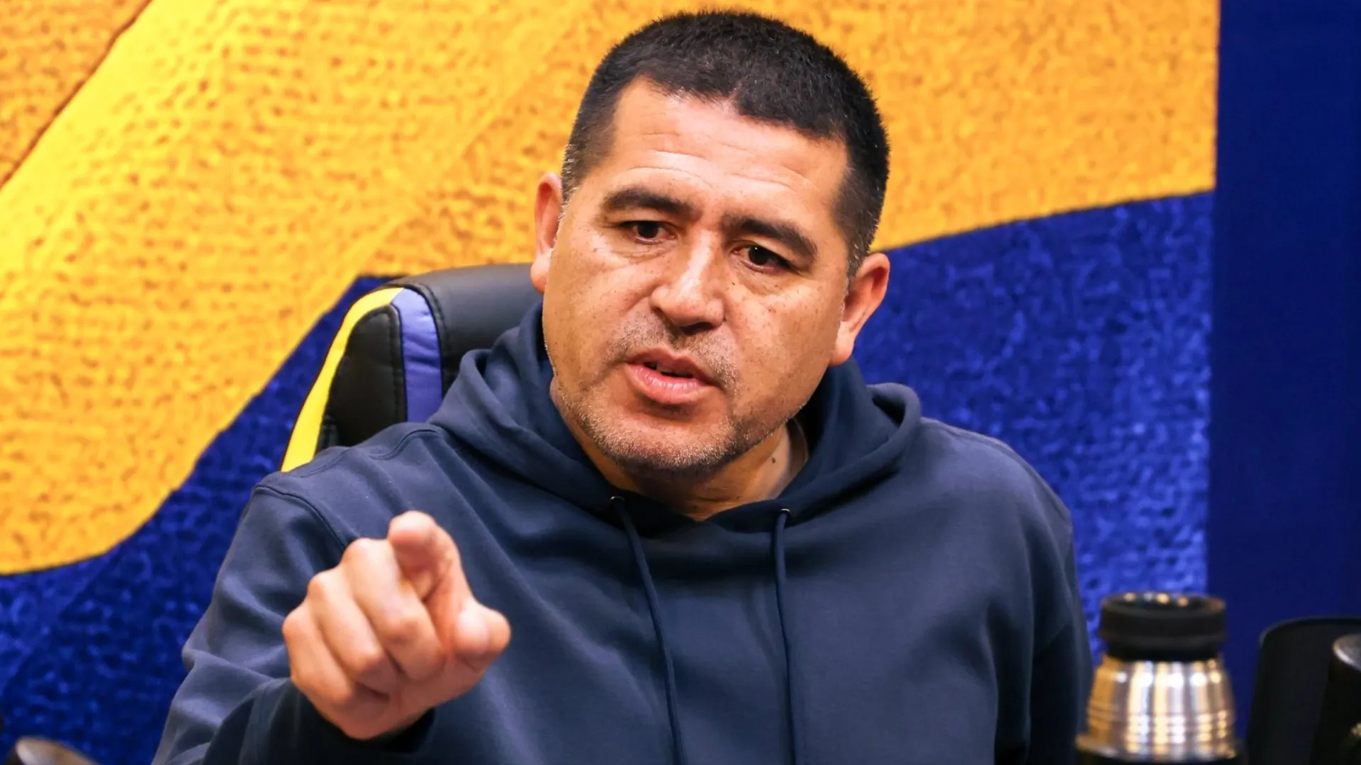 Riquelme no se resigna: Valentín Gómez es "casi imposible", pero igual va por él