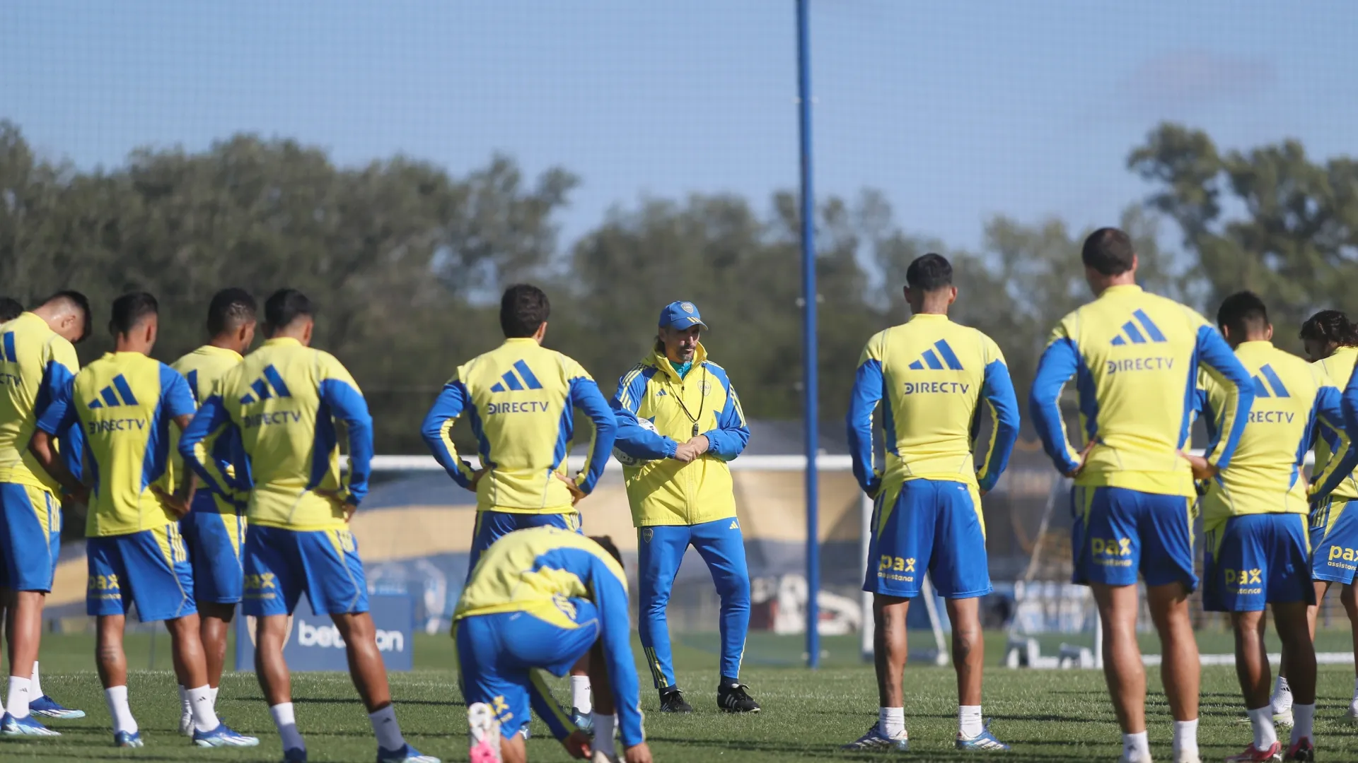 La pretemporada de Boca lo ayudó: a Medel le faltaba ritmo, pero ahora lo ven para jugar