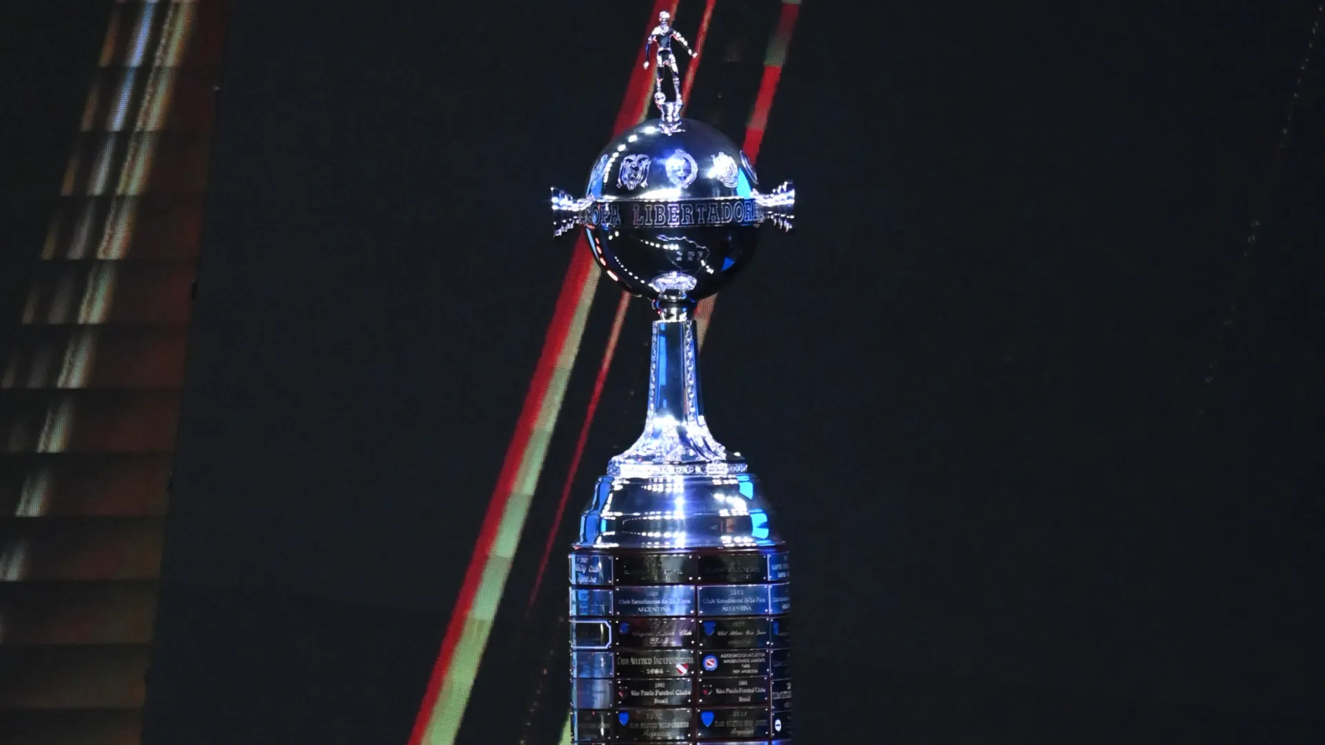 Conmebol analiza llevar la final de la Copa Libertadores fuera de Sudamérica: el motivo