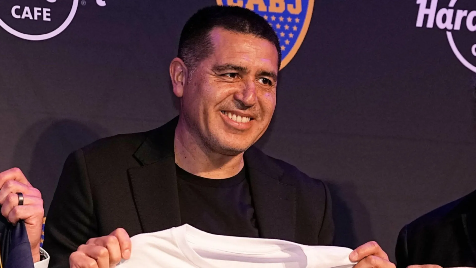 Juan Román Riquelme le pondrá al Predio de Ezeiza el nombre de Carlos Bianchi