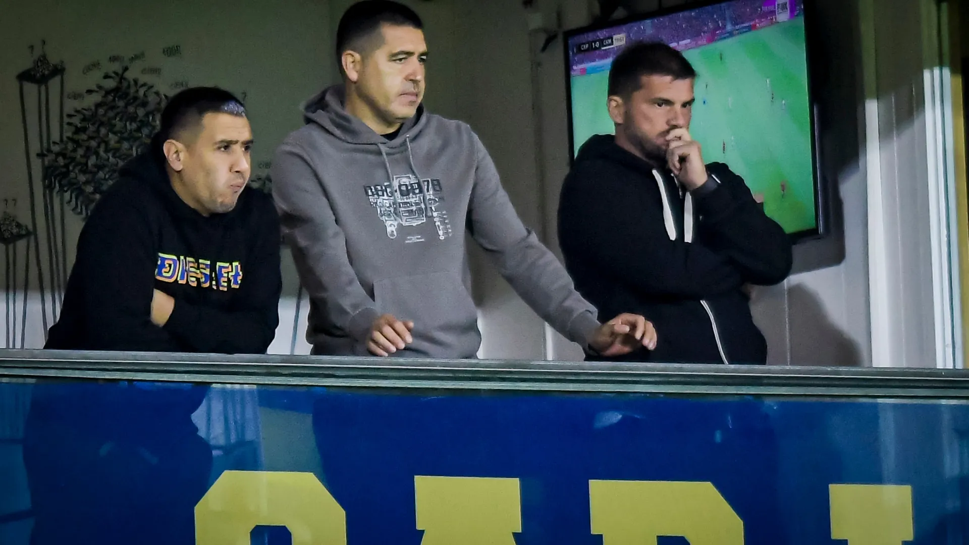 Hugo Perotti fue duro con Riquelme: "La gente se va cansando"