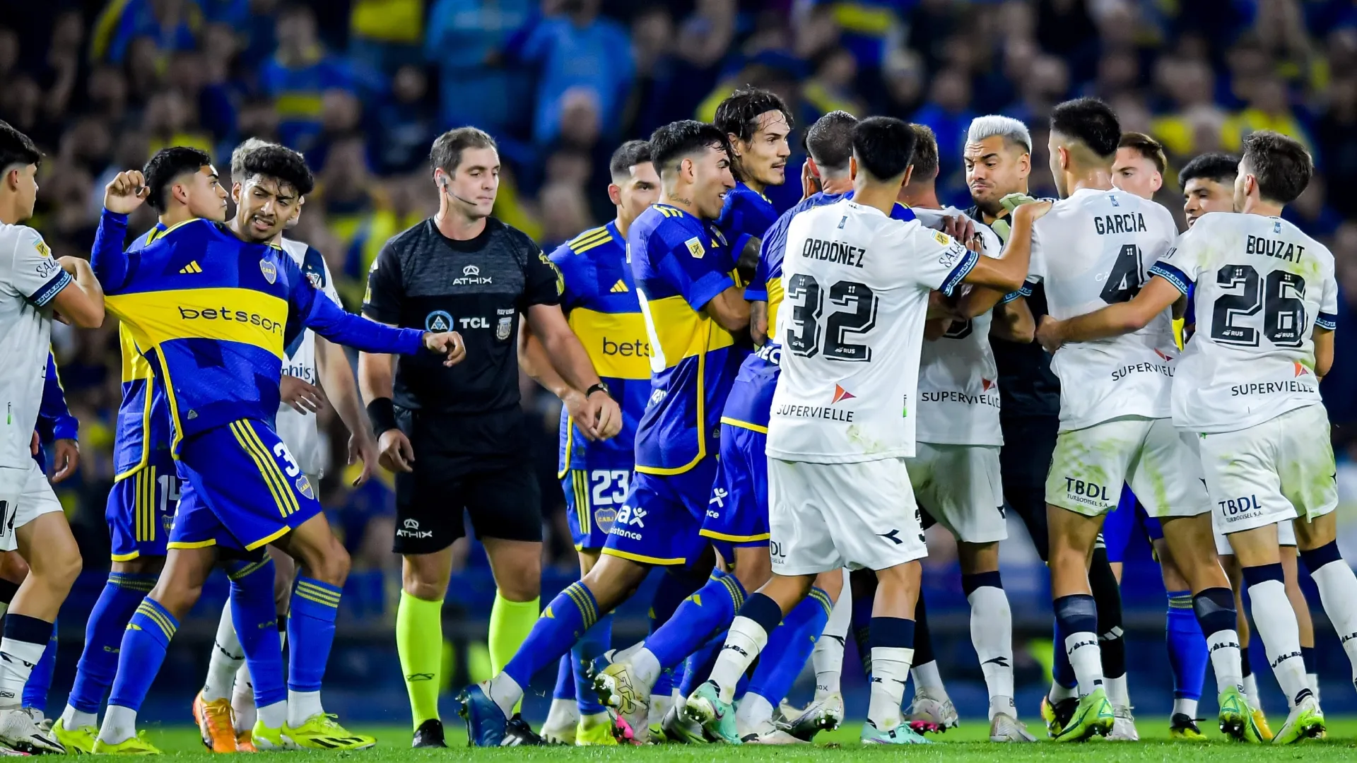 Furia en Vélez por la fecha del duelo ante Boca por Copa Argentina: "Que se juegue en La Bombonera"