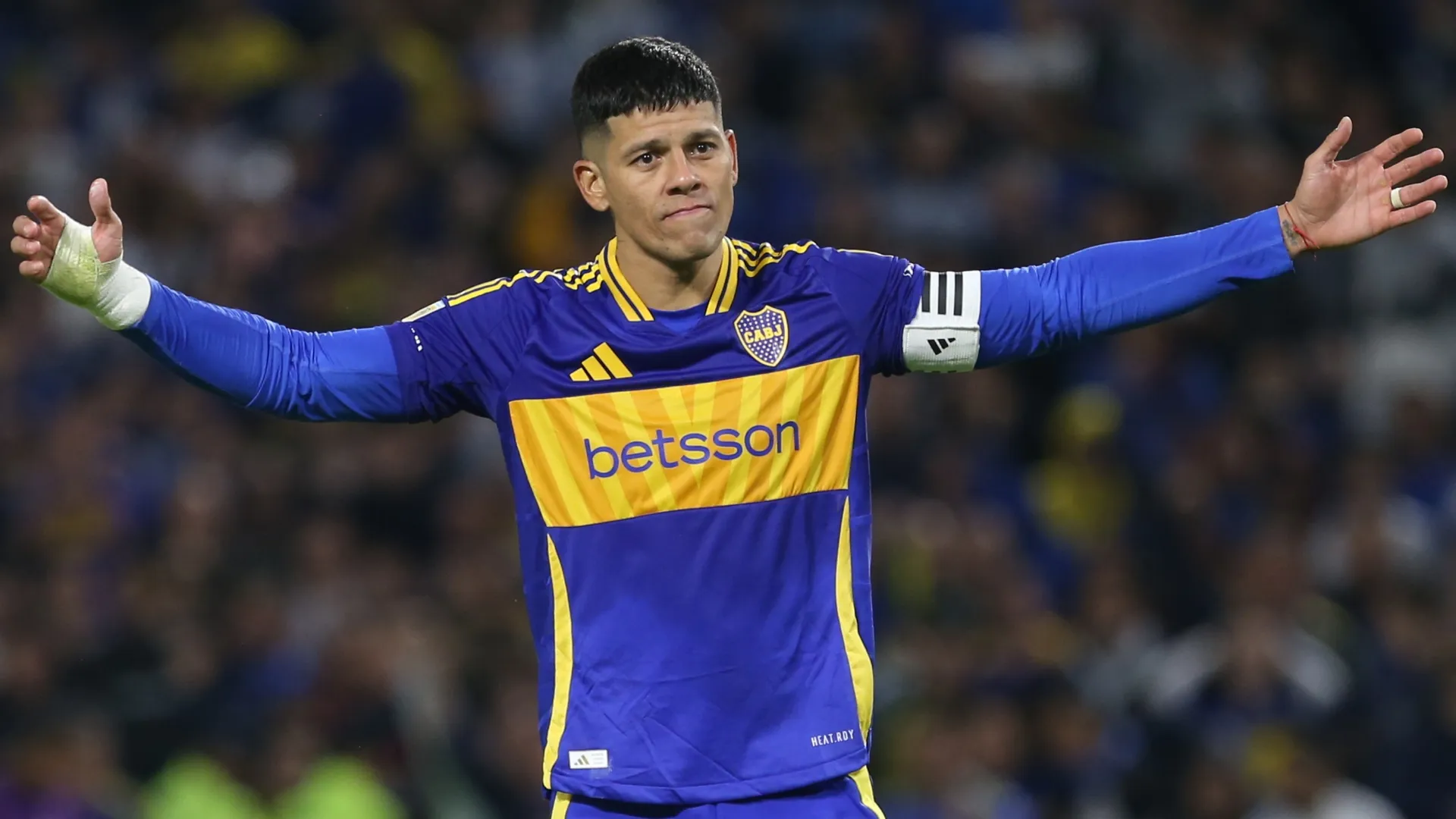 ¿Se va de Boca? La postura de Riquelme sobre el mercado que complica a Marcos Rojo